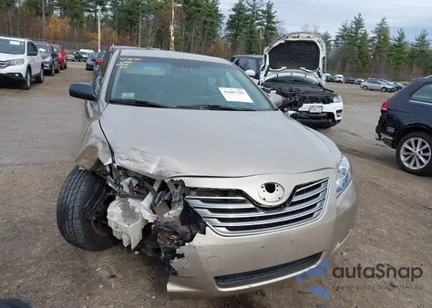 2007 Toyota Camry Hybrid z USA, uszkodzony, nr VIN JTNBB46K973010405